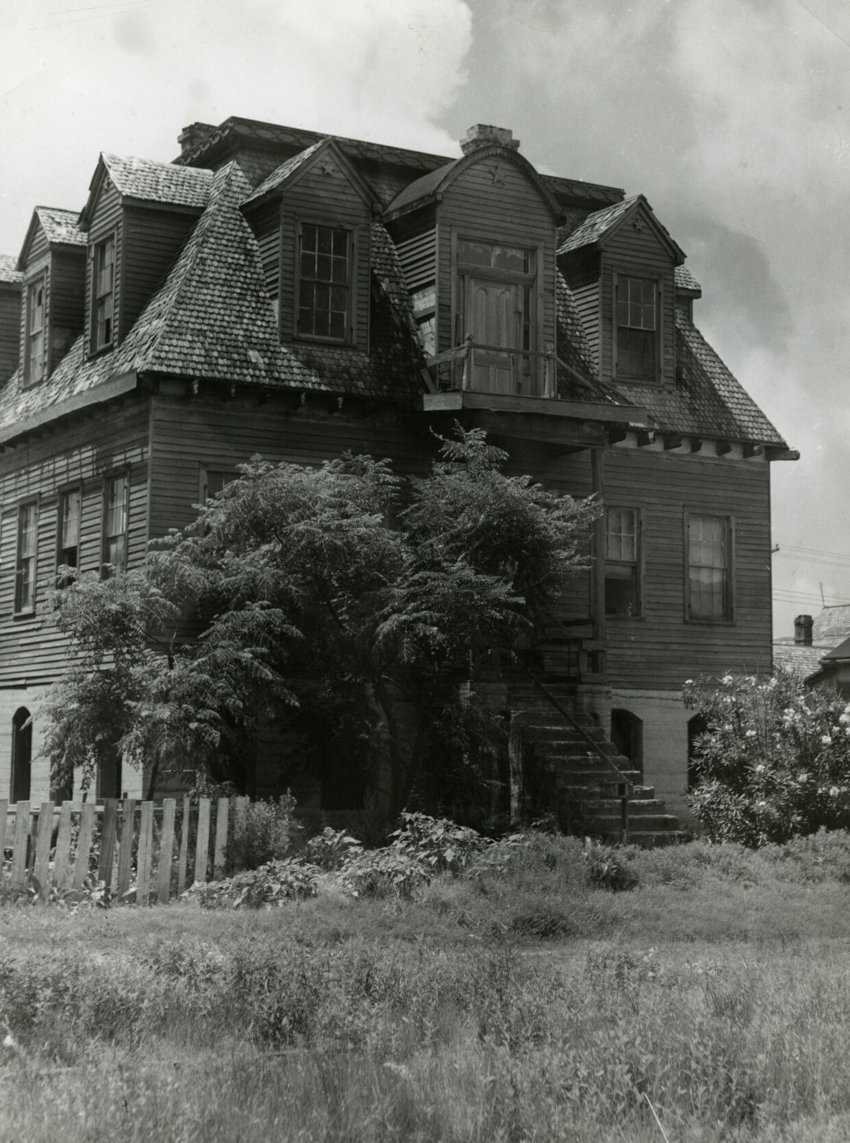 Maison Rouge